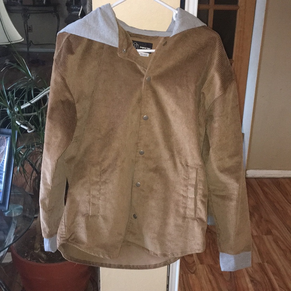 Brown and gray jacket